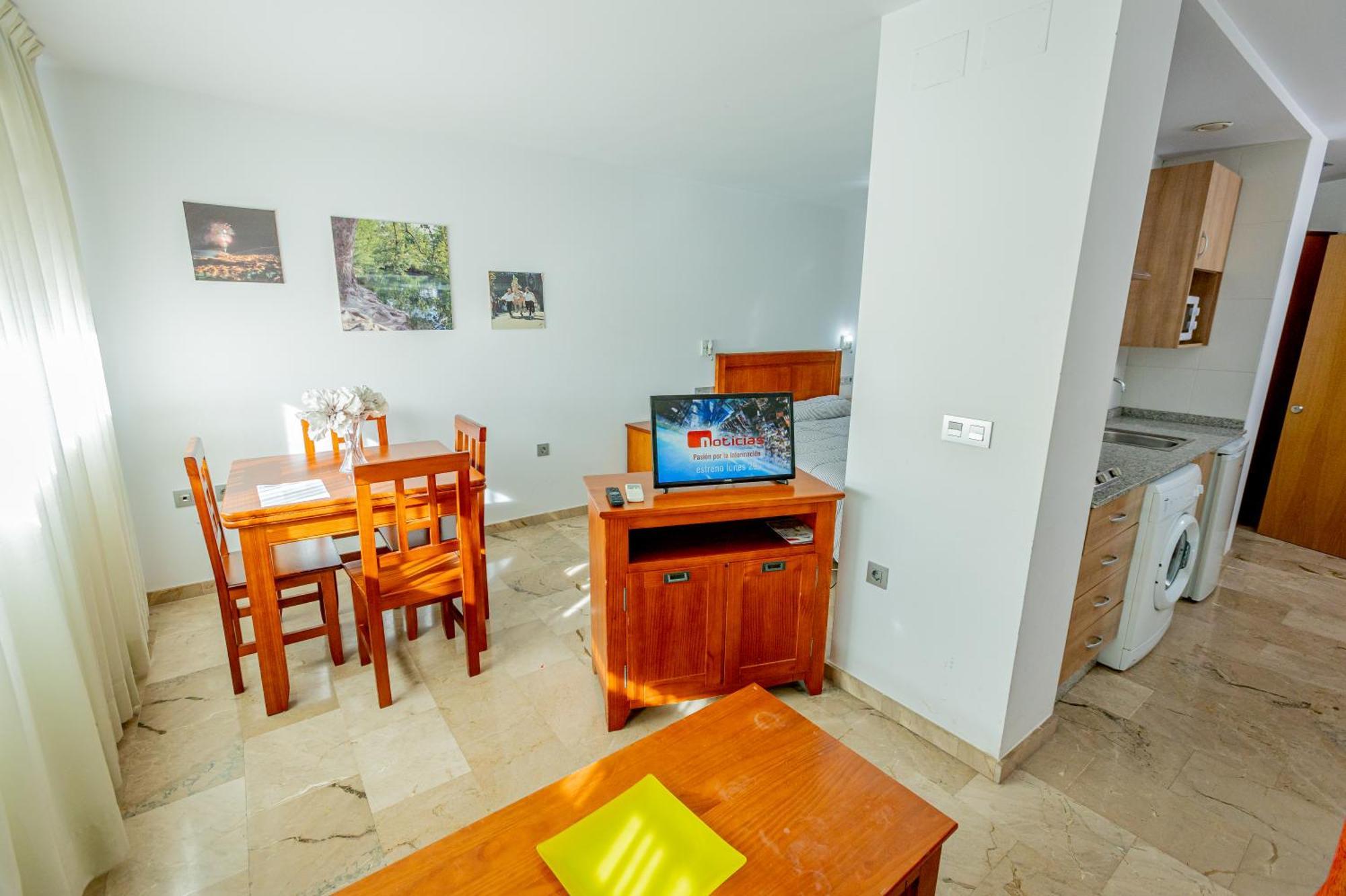 Apartamentos Aixa II カラバカ・デ・ラ・クルス エクステリア 写真
